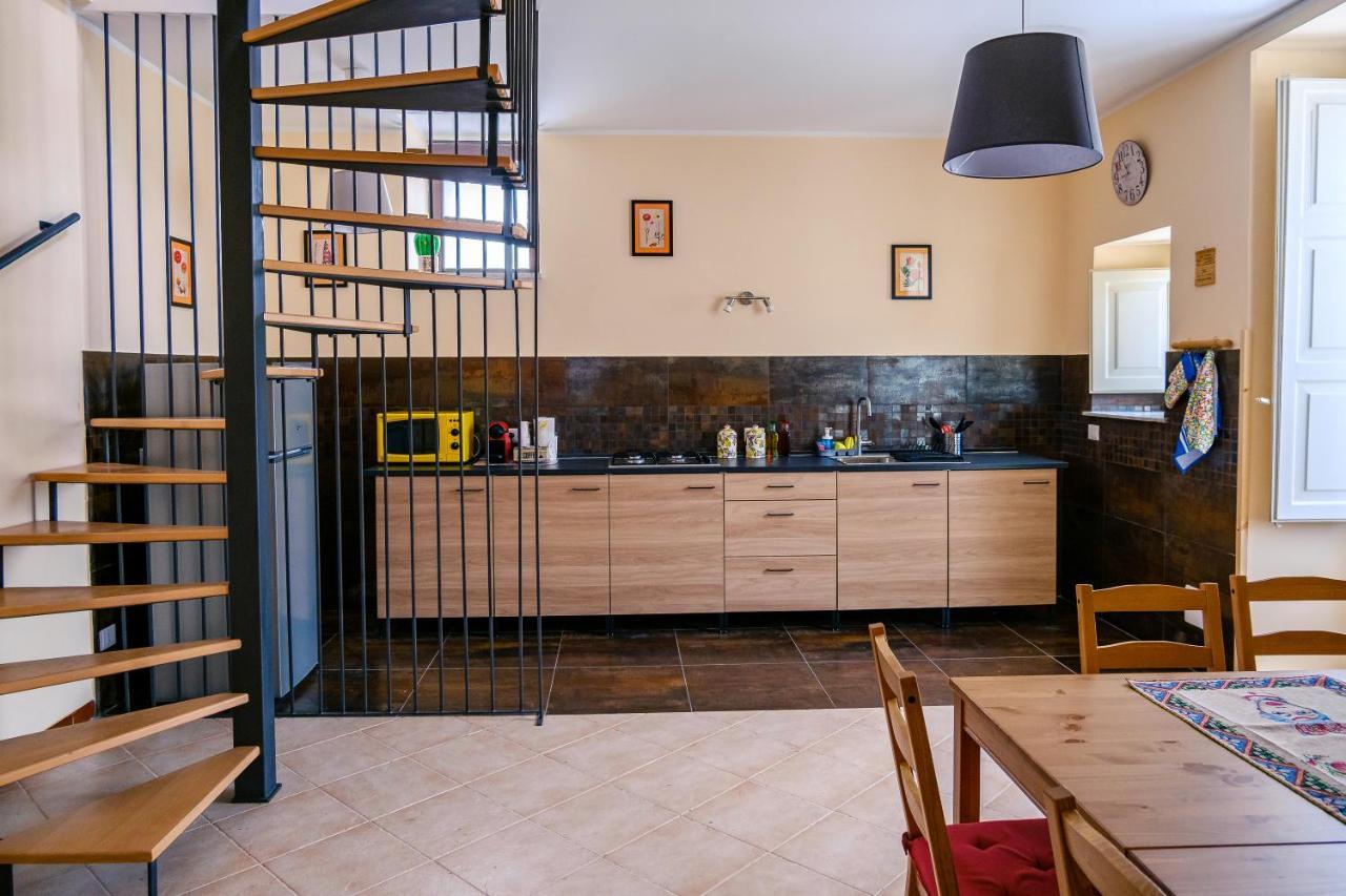U Passiaturi Big House Appartement Catánia Buitenkant foto